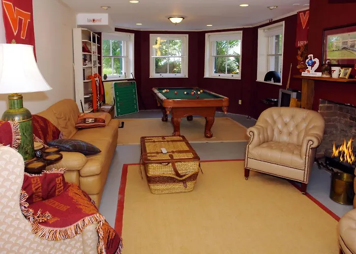 Rockwood Manor Bed & Breakfast