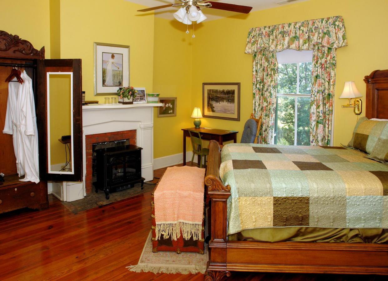 Rockwood Manor 3*