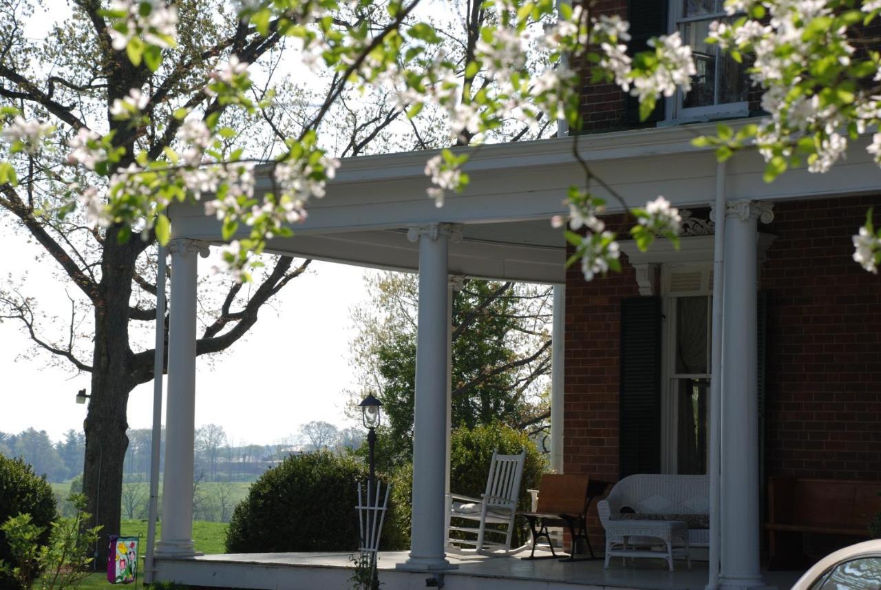 Rockwood Manor Bed & Breakfast